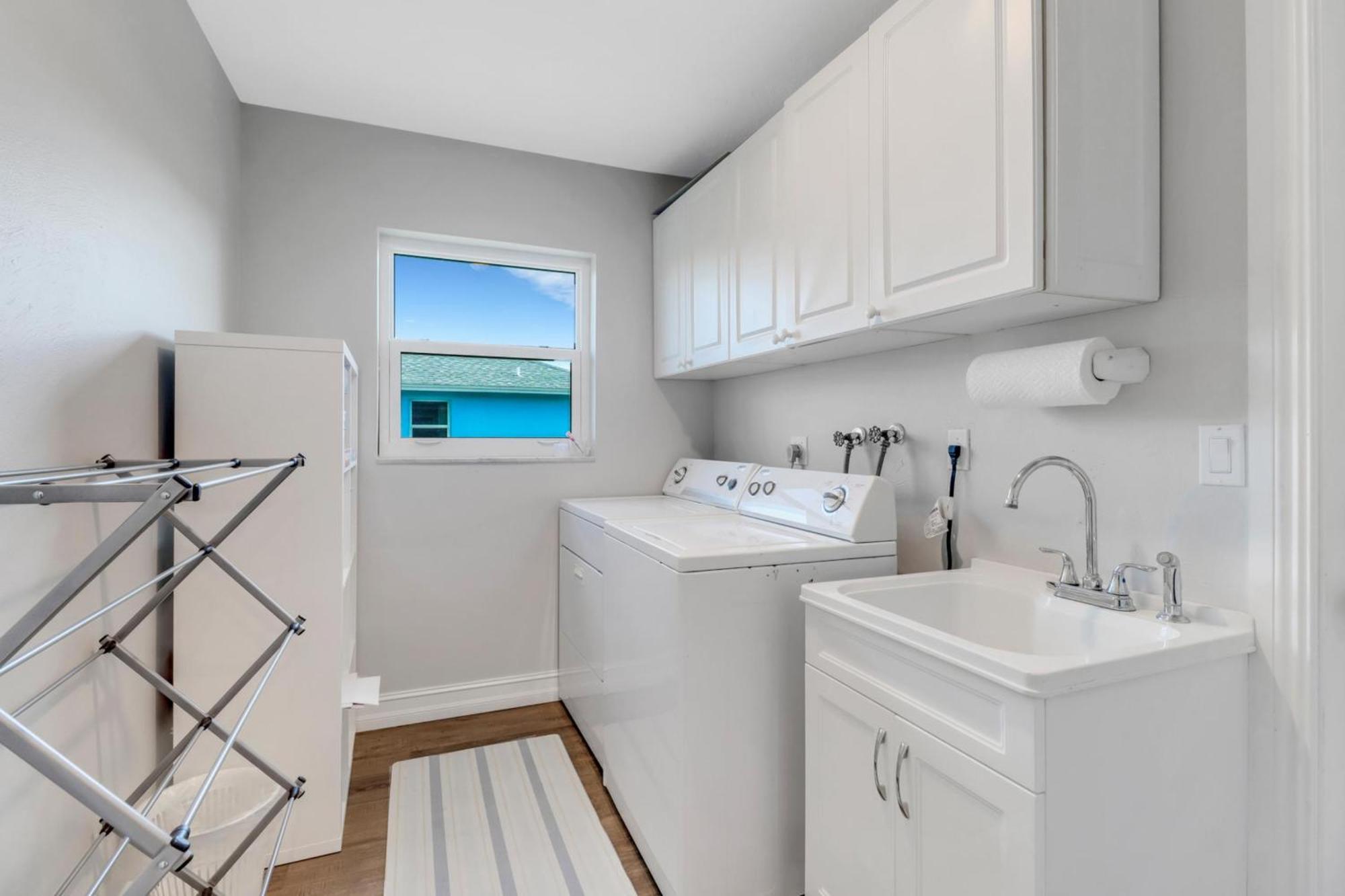 Inviting Lakeview Home L Pool L Close To Beaches มาร์โกไอส์แลนด์ ภายนอก รูปภาพ