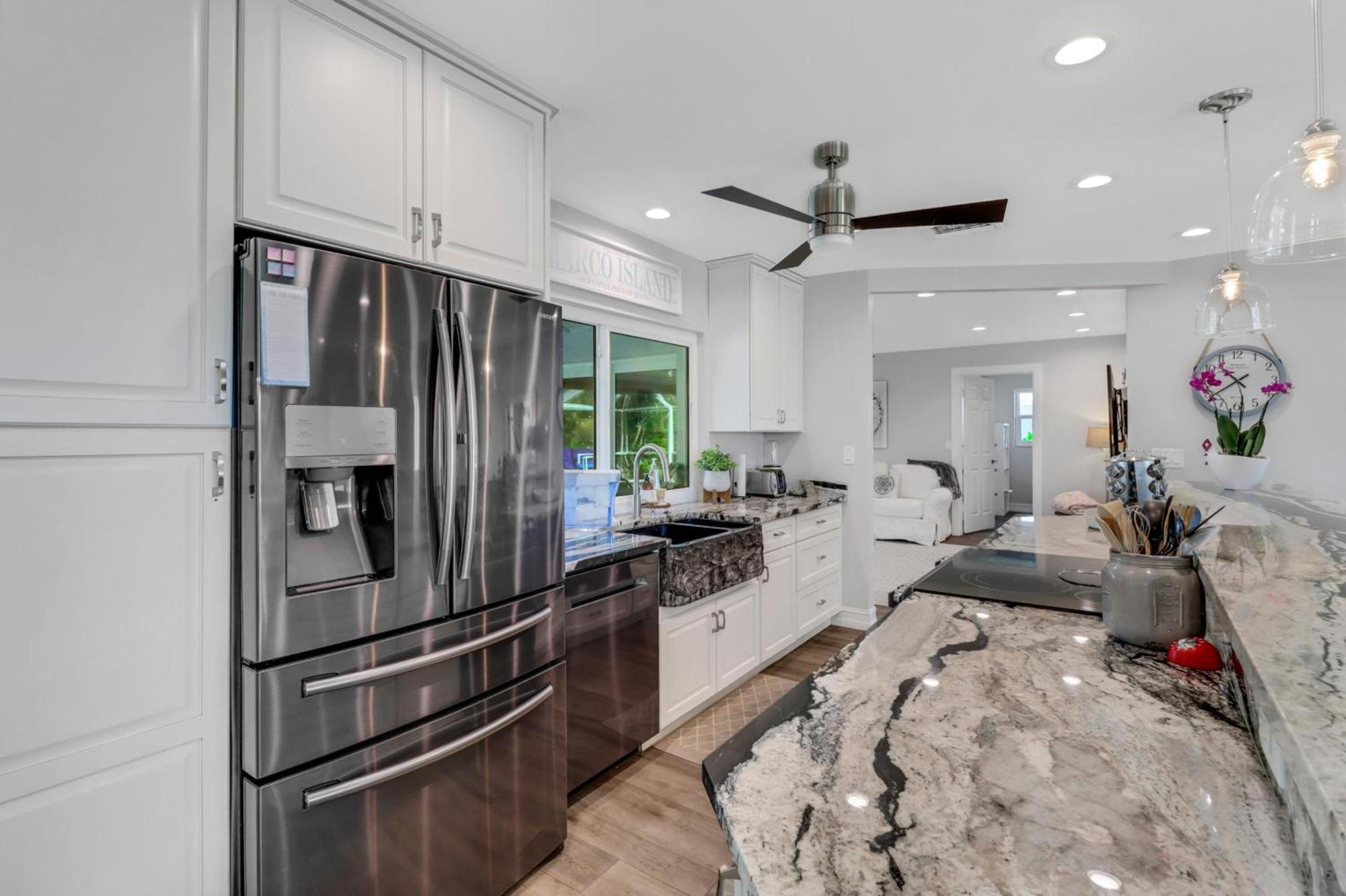 Inviting Lakeview Home L Pool L Close To Beaches มาร์โกไอส์แลนด์ ภายนอก รูปภาพ