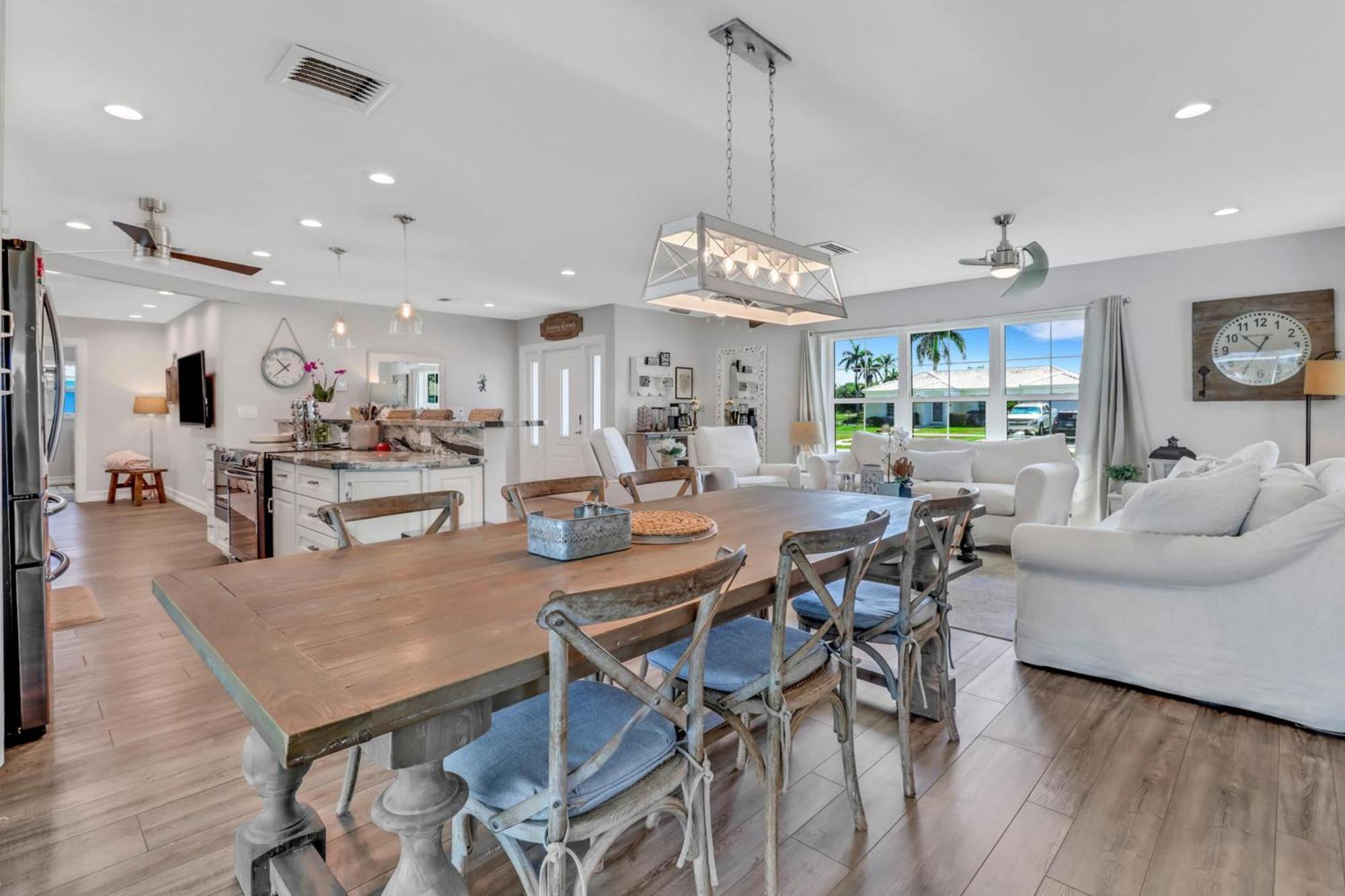 Inviting Lakeview Home L Pool L Close To Beaches มาร์โกไอส์แลนด์ ภายนอก รูปภาพ